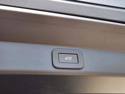 New 2026 Land Rover Range Rover Sport Dynamic SE AWD/4WD image 27