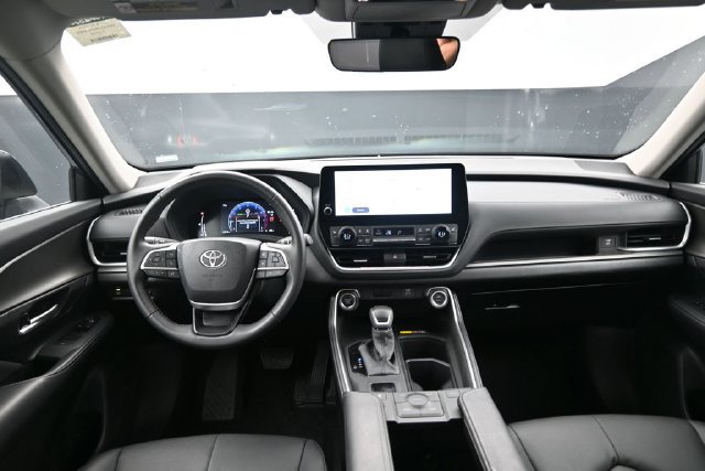 Used 2026 Toyota Grand Highlander AWD image 40