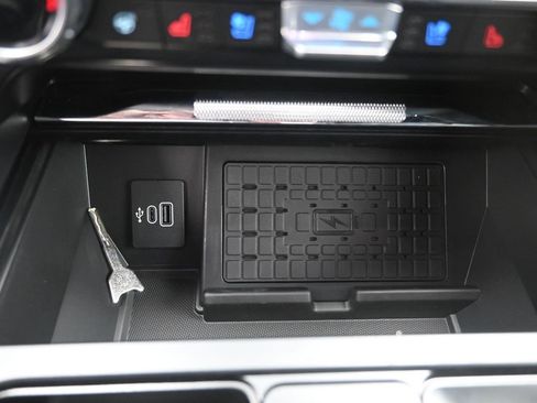 New 2025 Ford F150 Platinum w/ FX4 Off-Road Package image 30