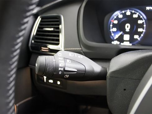 Certified 2021 Volvo XC90 T8 Inscription w/ Advanced Package image 21