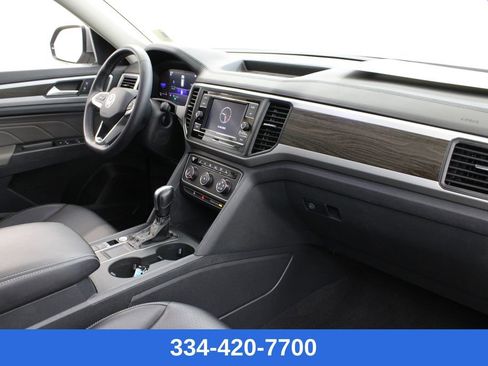 Certified 2022 Volkswagen Atlas SE image 24