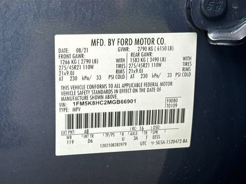 Used 2021 Ford Explorer Platinum w/ Equipment Group 601A AWD/4WD image 40