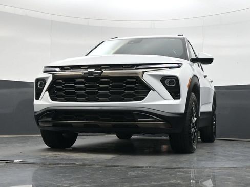 Used 2024 Chevrolet TrailBlazer ACTIV w/ Convenience Package AWD/4WD image 42