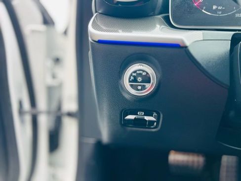 Used 2023 Mercedes-Benz C 300 4MATIC Sedan w/ Pinnacle Trim Package image 16