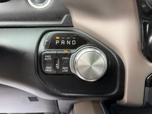 Used 2021 RAM 1500 Laramie AWD/4WD image 12