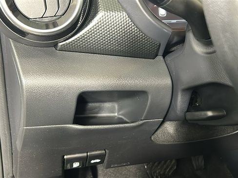 Used 2023 Nissan Kicks SV FWD image 23