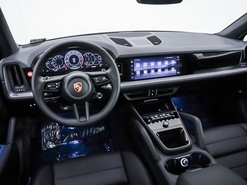 New 2026 Porsche Cayenne image 19