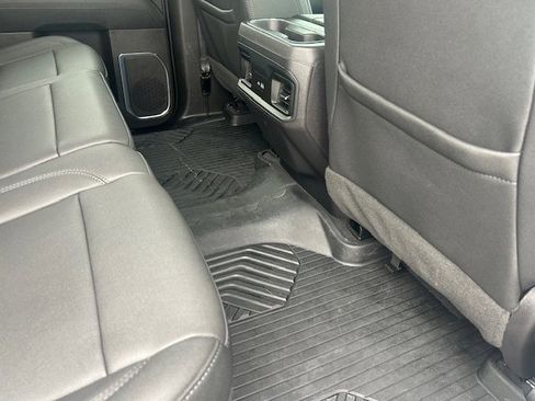 Used 2024 Chevrolet Silverado 1500 LT Trail Boss w/ LT Trail Boss Premium Package image 10