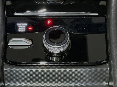 New 2025 Jeep Grand Cherokee L Limited w/ Luxury Tech Group II image 11