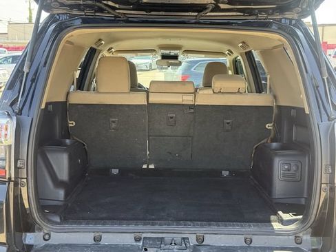 Used 2018 Toyota 4Runner SR5 RWD image 31