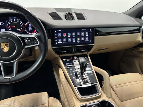 Certified 2022 Porsche Cayenne image 26