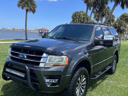 Used 2017 Ford Expedition XLT