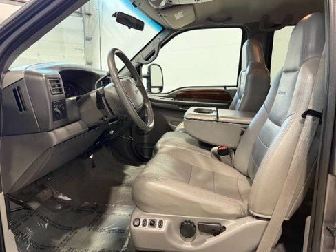 Used 2002 Ford F250 XLT AWD/4WD image 15