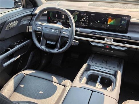 Used 2027 Kia Telluride S w/ Towing Package AWD/4WD image 21