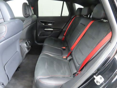 Used 2024 Mercedes-Benz GLC 43 AMG 4MATIC image 21