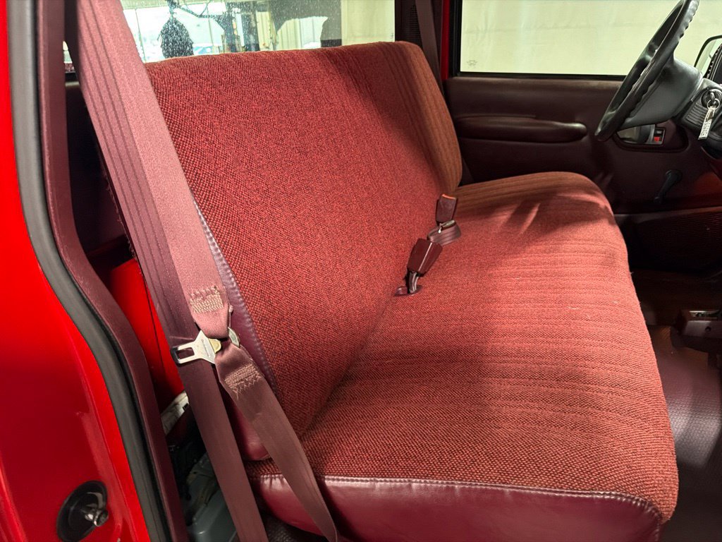 Used 1995 GMC Sierra 2500 4x4 Regular Cab image 18