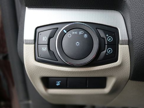 Used 2012 Ford Explorer XLT image 12