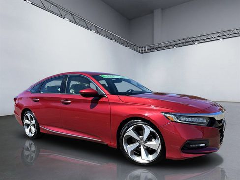 Used 2018 Honda Accord Touring image 30