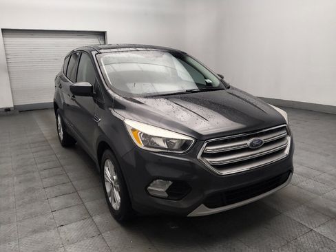 Used 2019 Ford Escape SE FWD image 13