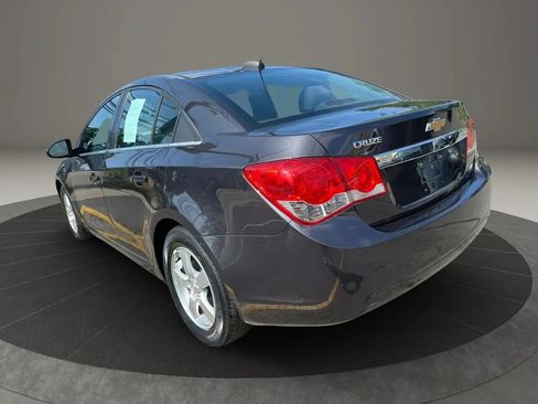 Used 2016 Chevrolet Cruze LT FWD image 4