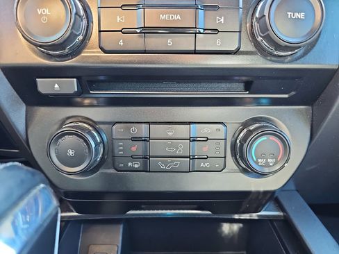 Used 2017 Ford F150 XLT w/ Equipment Group 302A Luxury image 27