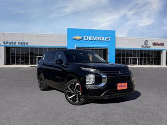 Used 2022 Mitsubishi Outlander ES image 1