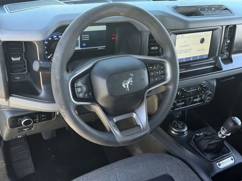 Used 2023 Ford Bronco 2-Door w/ Sasquatch Package AWD/4WD image 12
