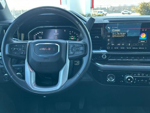 Used 2024 GMC Sierra 1500 Elevation image 16