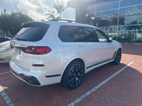 Used 2022 BMW X7 xDrive40i w/ M Sport Package image 8