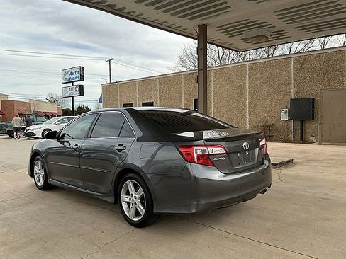 Used 2013 Toyota Camry SE image 7