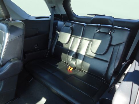 Used 2023 Ford Explorer Limited w/ Limited Technology Package AWD/4WD image 31