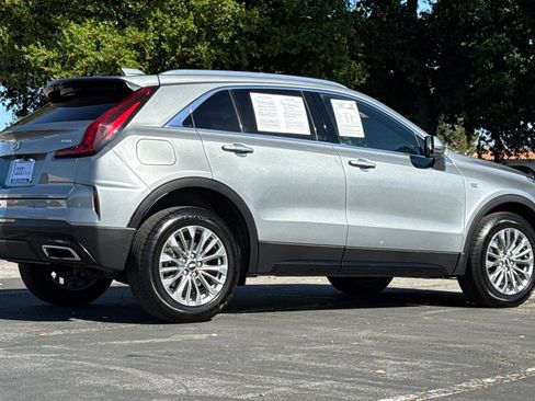 Used 2024 Cadillac XT4 Premium Luxury AWD/4WD image 4