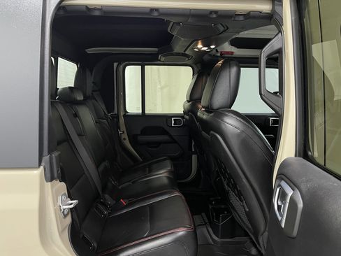 Used 2020 Jeep Gladiator Rubicon AWD/4WD image 29