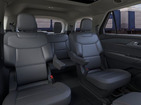 New 2026 Ford Explorer Active w/ Active Comfort Package AWD/4WD image 11
