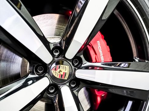 Certified 2025 Porsche Macan S AWD/4WD image 26