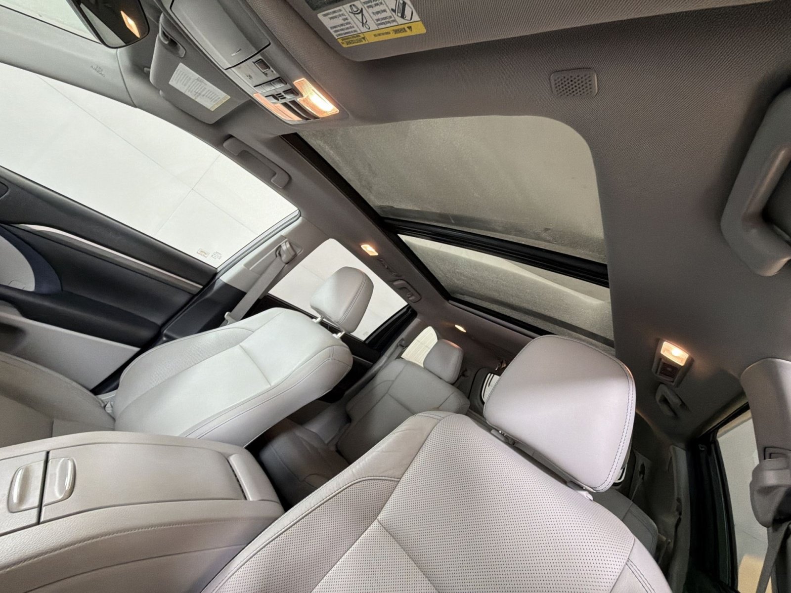 Used 2019 Toyota Highlander Limited Platinum AWD/4WD image 24