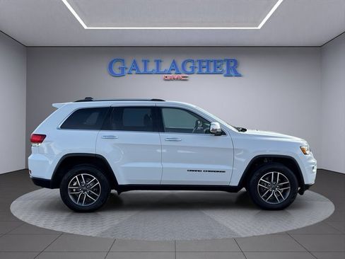 Used 2020 Jeep Grand Cherokee Limited image 3