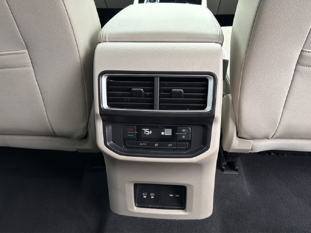 Used 2025 Volkswagen Atlas SE AWD/4WD image 27