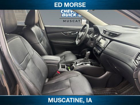 Used 2019 Nissan Rogue SL FWD image 16