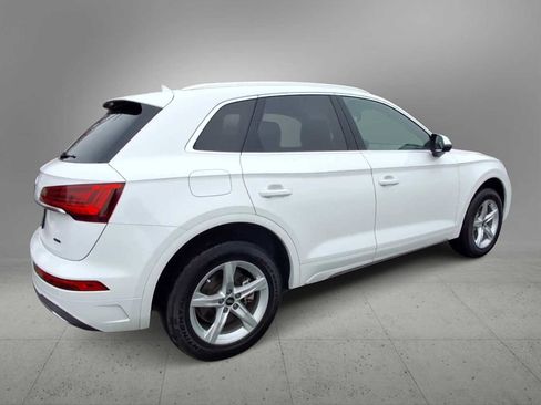 Used 2023 Audi Q5 2.0T Premium w/ Convenience Package image 8