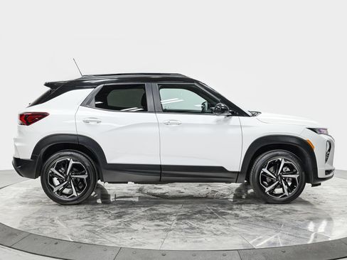 Used 2023 Chevrolet TrailBlazer RS w/ Convenience Package AWD/4WD image 8