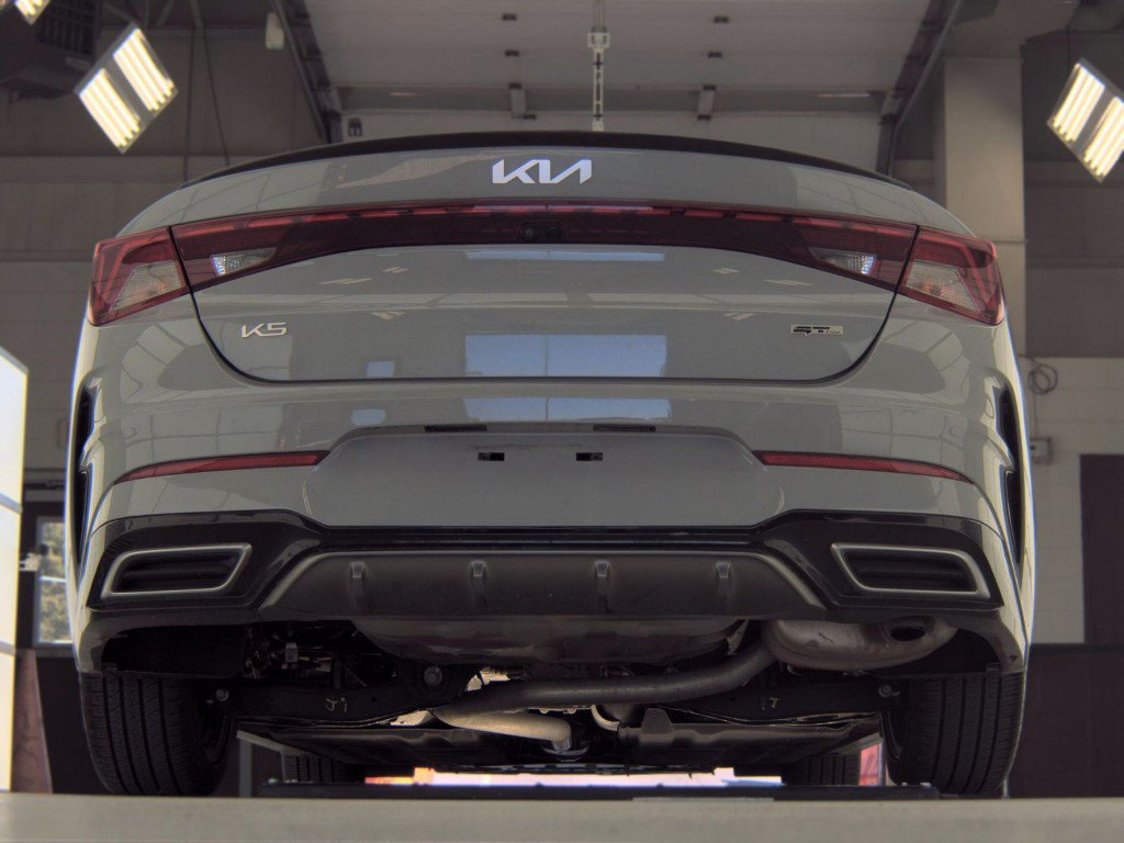 Used 2024 Kia K5 GT-Line AWD/4WD image 6
