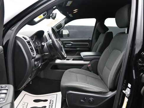 Used 2019 RAM 1500 Big Horn AWD/4WD image 9