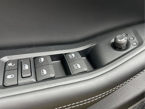 New 2026 Jeep Grand Cherokee Limited image 12