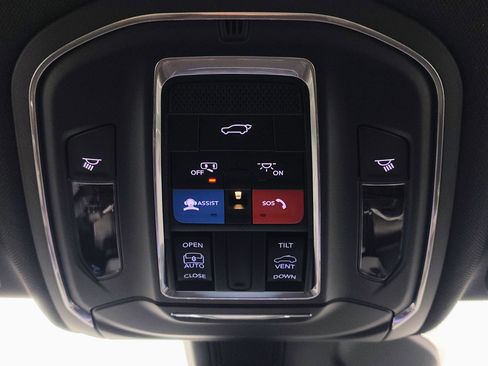 New 2026 Jeep Grand Cherokee L 4WD image 33