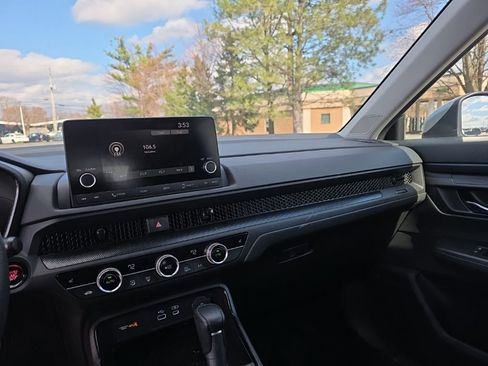 Used 2024 Honda CR-V EX image 19