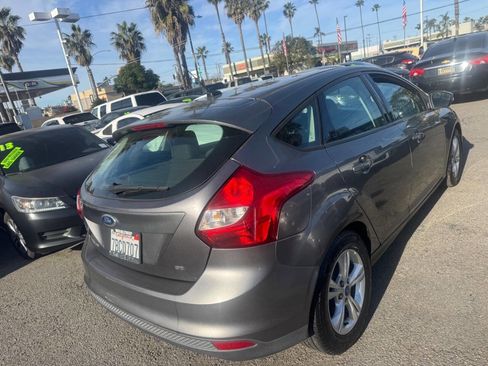 Used 2013 Ford Focus SE image 4