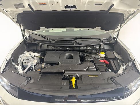 Used 2025 Nissan Murano SV image 39