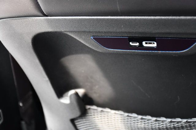 Used 2026 Chrysler Pacifica Limited FWD image 22