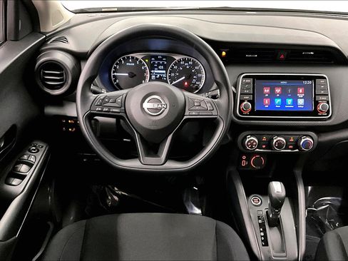 New 2025 Nissan Kicks Play S FWD image 40